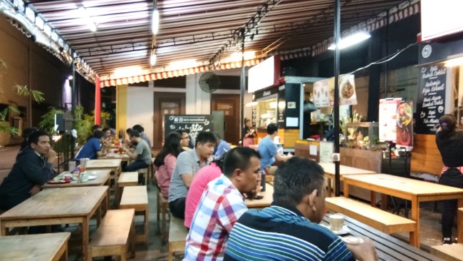Djakarta Street Food Aola Romadhona