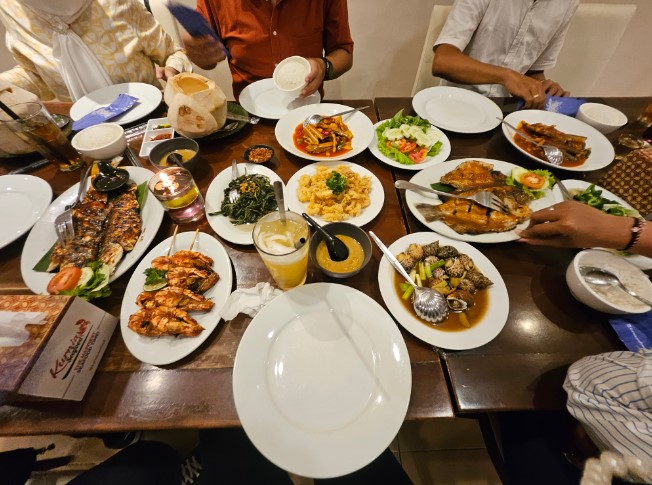 Kurnia Seafood Yogyakarta Denis DY