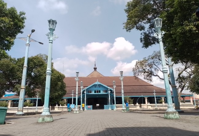 Masjid Agung Kraton Surakarta Anik Sri Muryani