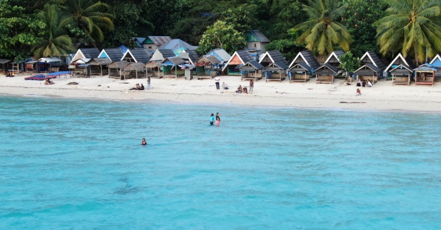 Pantai Nirwana La Ode Abdurrahman