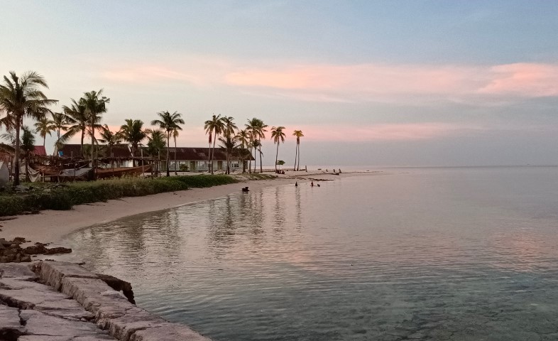 Pantai Ujung Batuatas Bafon Junet