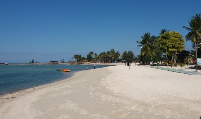 Pulau Wisata Bokori Josh Wander