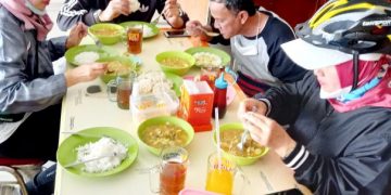 RM Soto Ayam asli Lamongan Cak Mad Mas Uul Miftahul