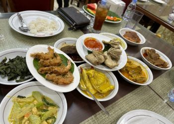 Restoran Garuda Wesley Wong