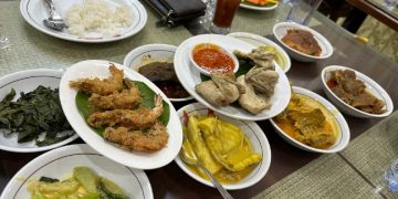 Restoran Garuda Wesley Wong