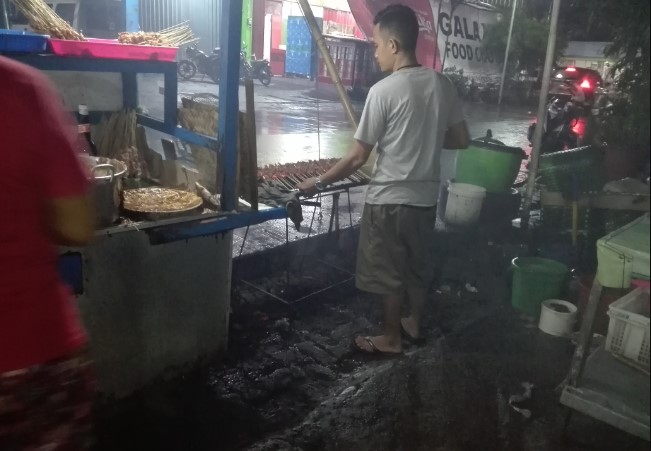 Sate Ayam Pak Yanto Tresno Sugeng Setyawan