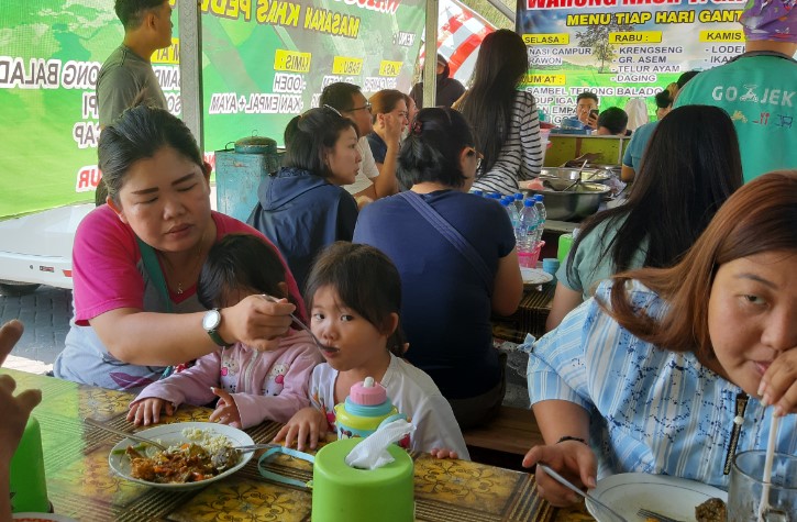 Warung Nasi Pak Ghofar Frans Delano Wijaya