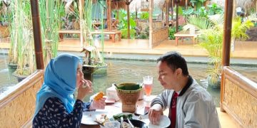 Kampung Kecil Kedoya Puri Kembangan Aan Sutianah