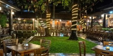 Melly's Garden Pub & Diner tatt c