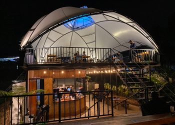 Tahura Cafe and Resto Anita Yuliani