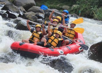 7 Tempat Rafting Terbaik di Bandung, Rasakan Sensasi Menantang