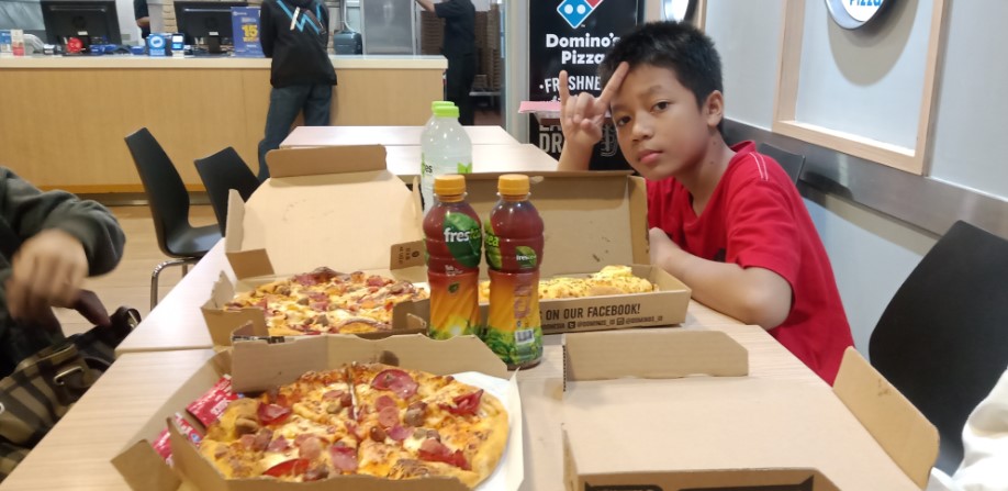 Domino's Pizza Akbar Najib