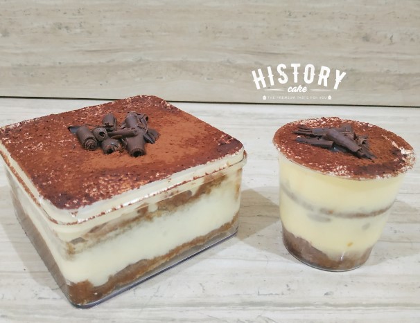 History Cake uzie lestari