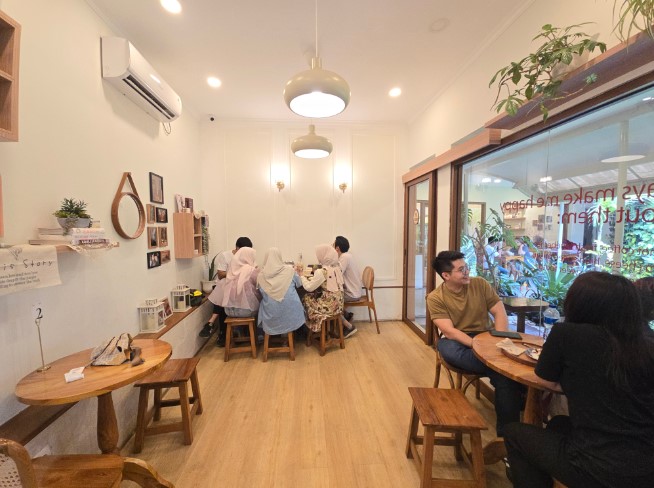 The Deli Bakes Cafe Ridnia Nur Istiqomah