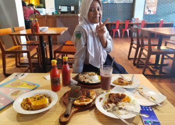 Milan Pizzeria Cafe Diah Ningrum